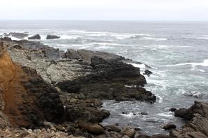 Rocks on path from Stump Beach