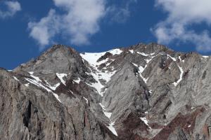 Mountain close up seen from Convict Lake loop