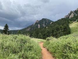 Mesa Trail towards Bear Peak