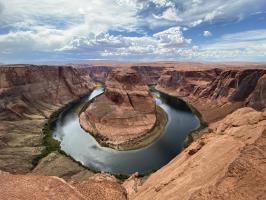 Horseshoe Bend zoomed out
