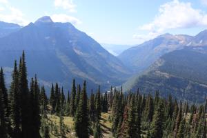 Mountain view in Highline Trail