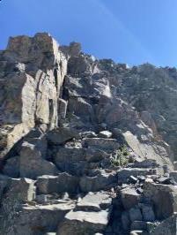 Rocks on crux of route to Wilson Peak