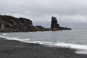 Kirkjufell, seen at Djúpalónssandur beach