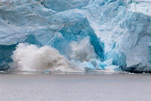 nordenskiold-glacier-falling-into-water